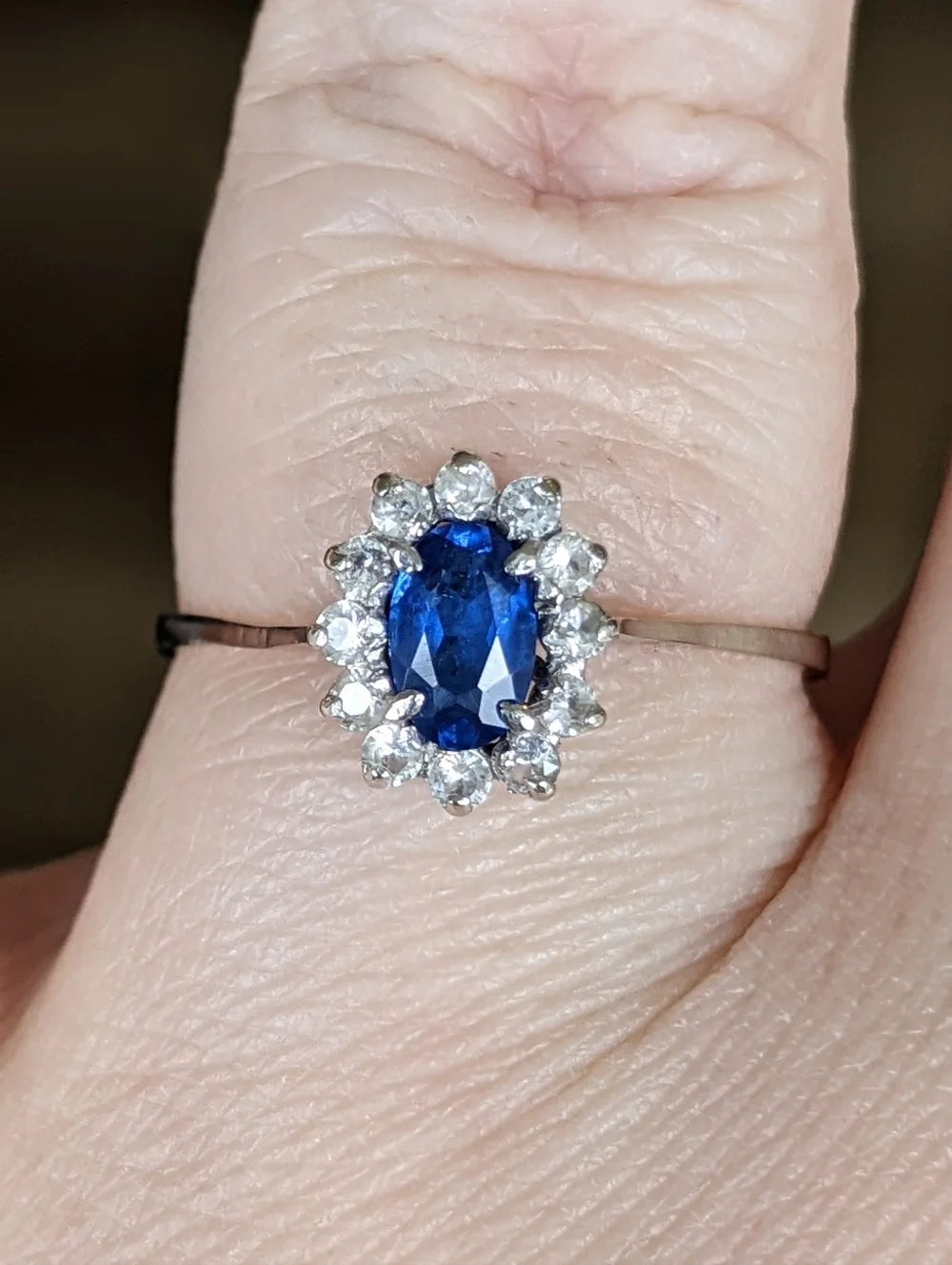 18K White Gold Blue Sapphire Ring With White Sapphire Halo - Picture 3 of 16